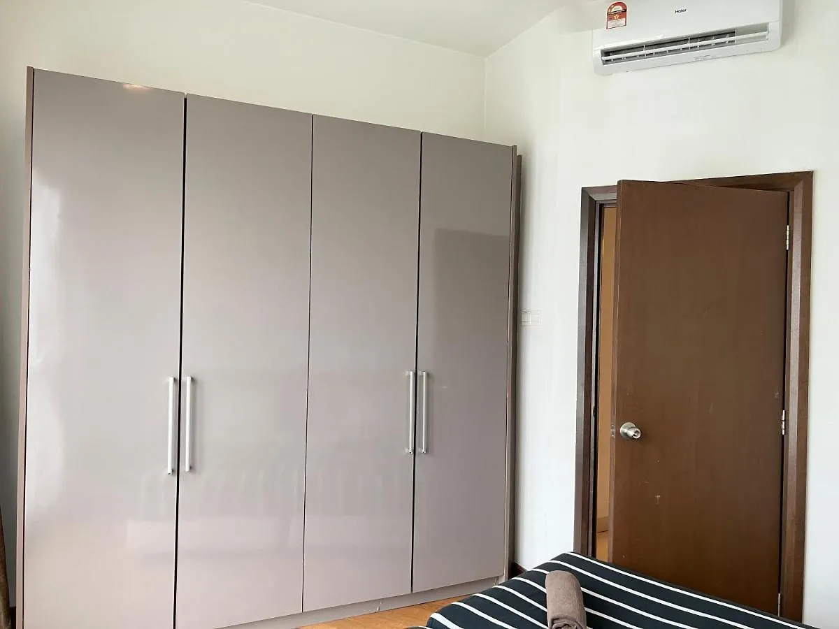 Apartment Luxury Regalia Suites By Adnan Kuala Lumpur